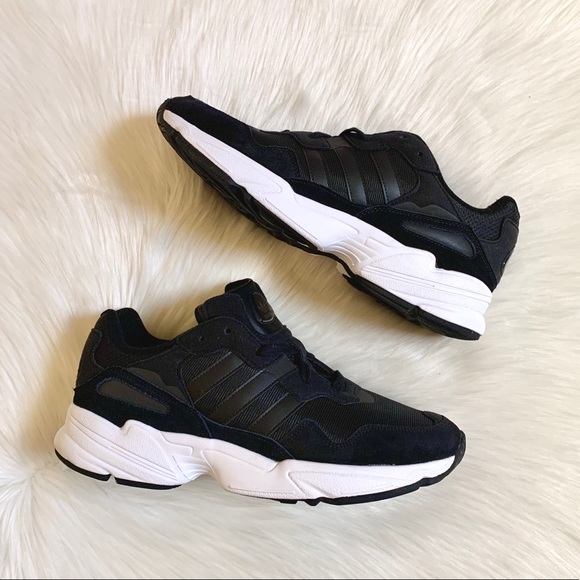 Adidas Originals Men’s Yung-96 Shoes - Picture 4 of 7